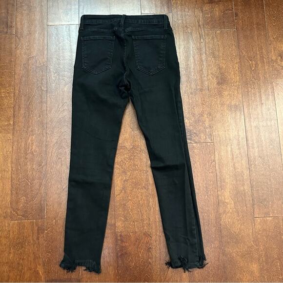 Just Black Women's Black Frayed Hem Straight/Skinny Jeans, Size 28 - Picture 7 of 12